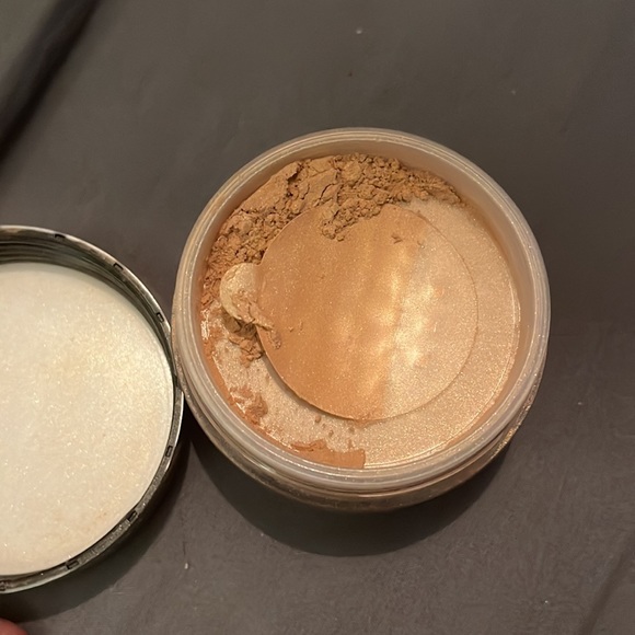 Translucent powder in HONEY STAR - Picture 3 of 4